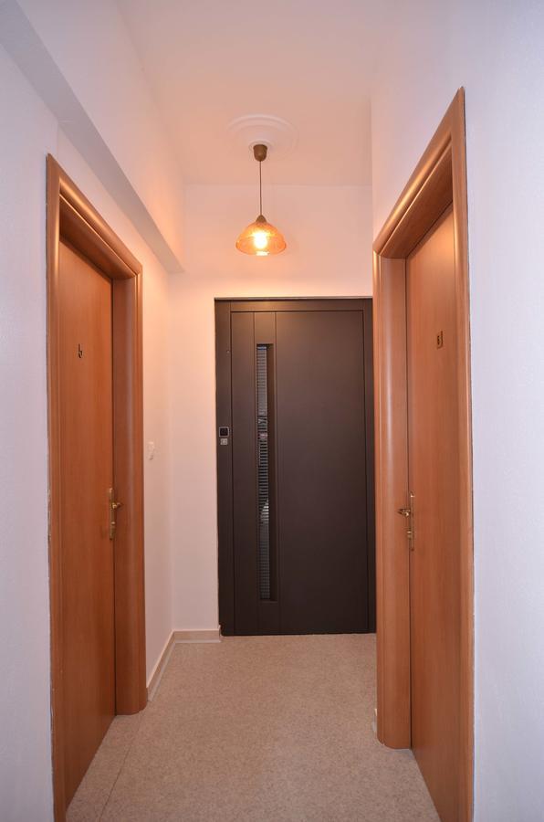 Giannis Hotel Paralía Habitación foto