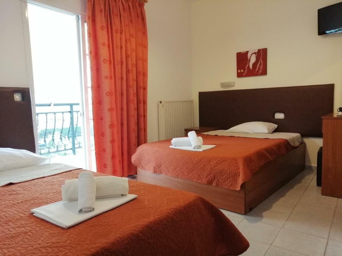 Giannis Hotel Paralía Exterior foto