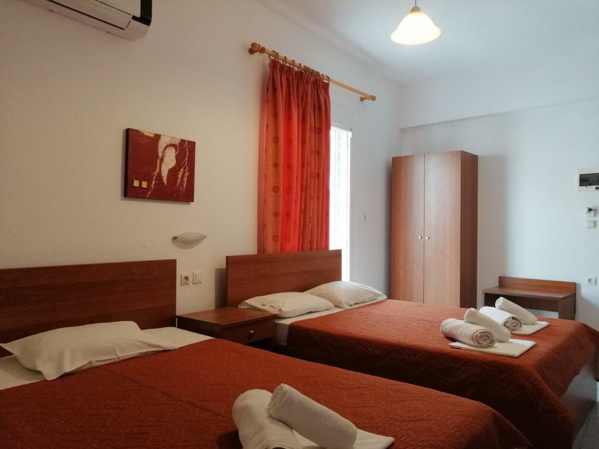 Giannis Hotel Paralía Exterior foto